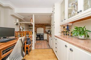 Photo 32- click for photo gallery